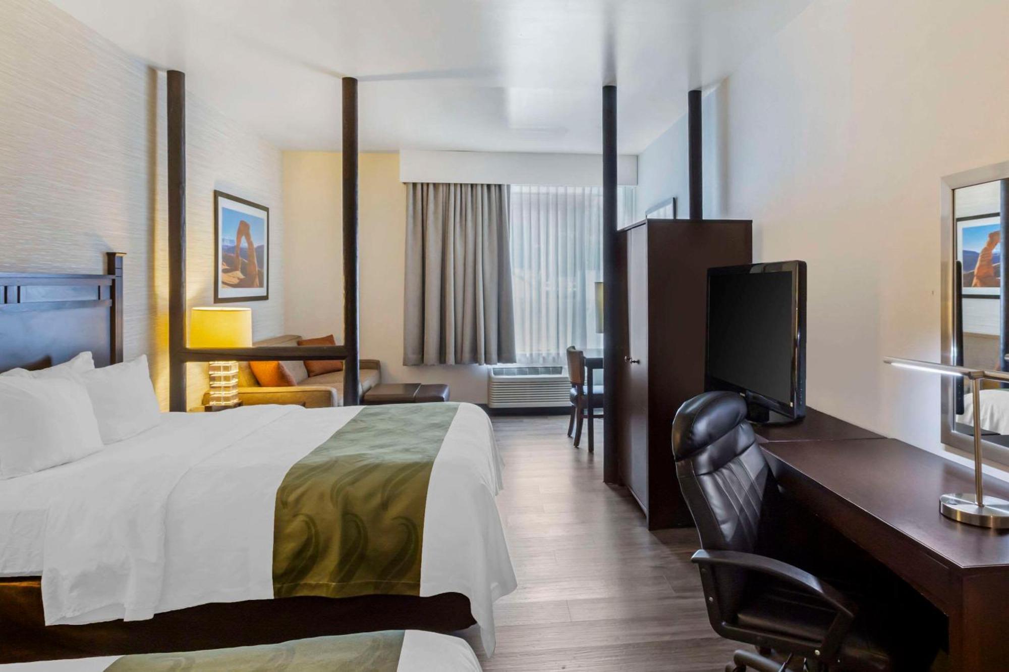 Quality Suites Moab Near Arches National Park Экстерьер фото