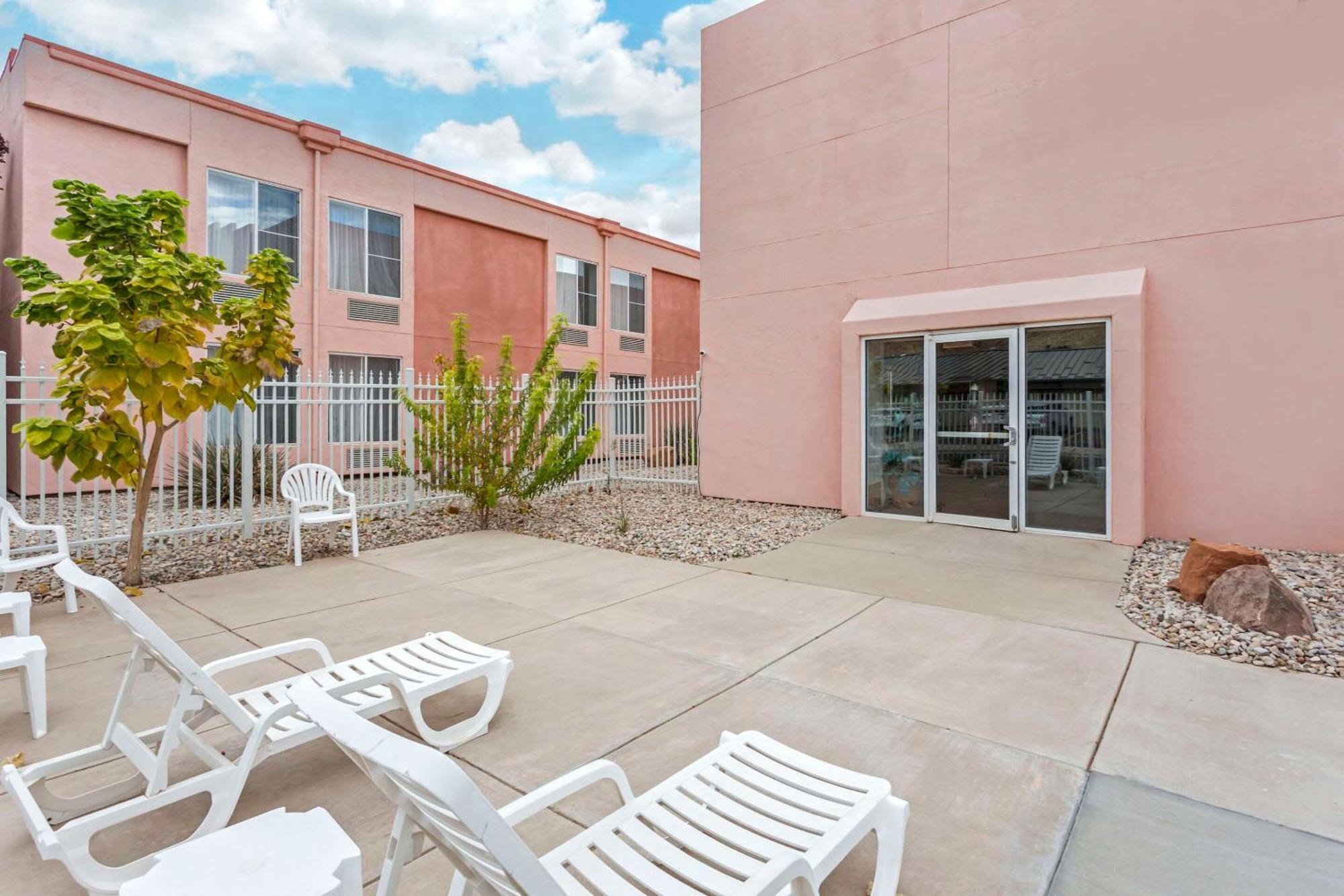 Quality Suites Moab Near Arches National Park Экстерьер фото